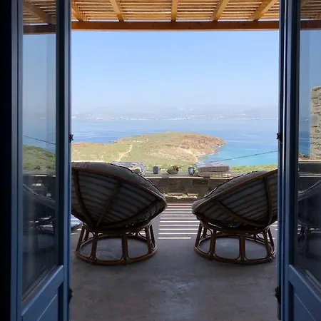 Molos Molos (Paros)